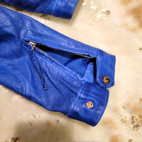 Electric Blue Leather Jacket - Picture 5 of 7